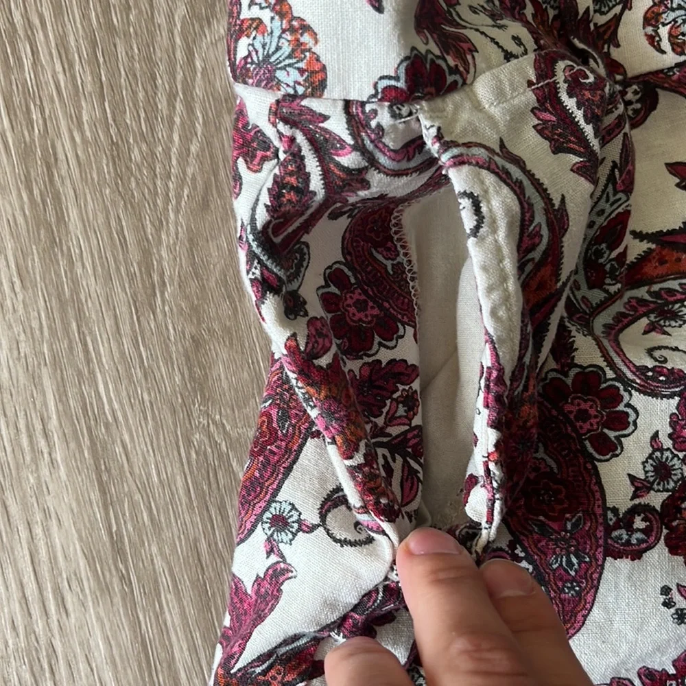 Ann Taylor Loft Linen Blend Shorts, size 6 Paisley shorts - Picture 8 of 12